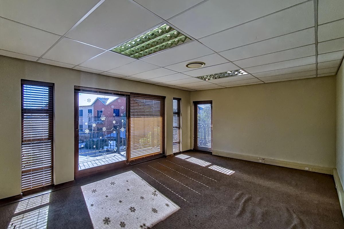 Modern 154m2 A-Grade Office Space Available Immediately – Wild Fig Business Park - Photo 4