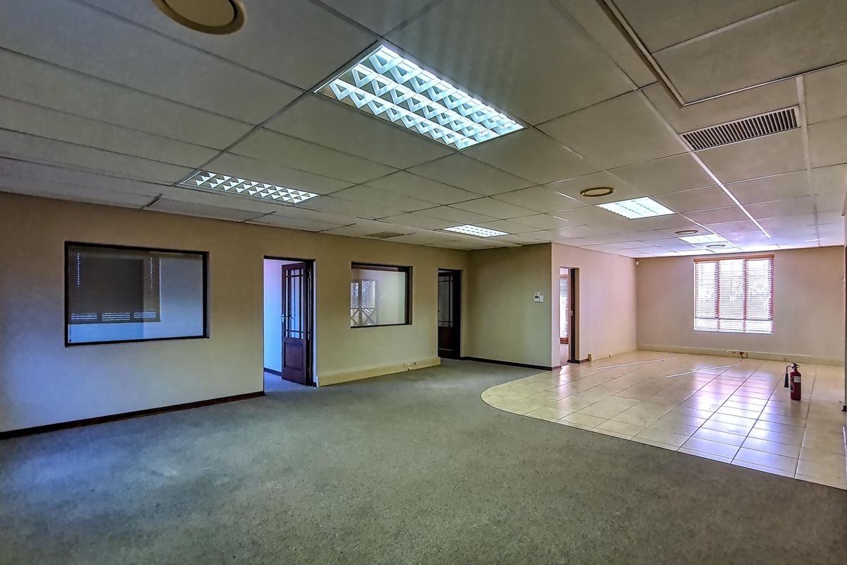 Modern 142m2 A-Grade Office Space Available Immediately at Wild Fig Business Park - Photo 4