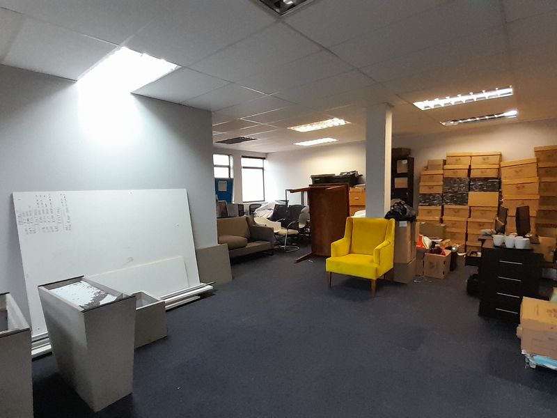 Compact Ground Floor Office within Heart of Pretoria East - Photo 6