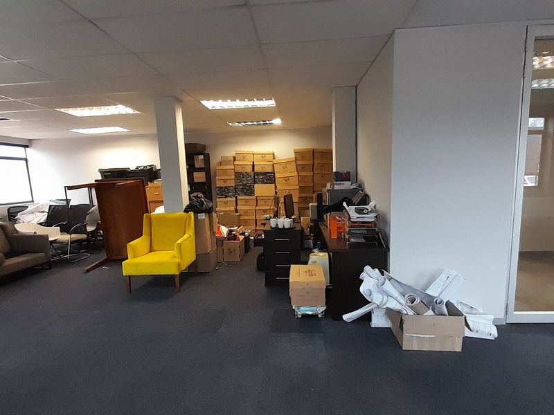 Compact Ground Floor Office within Heart of Pretoria East - Photo 9