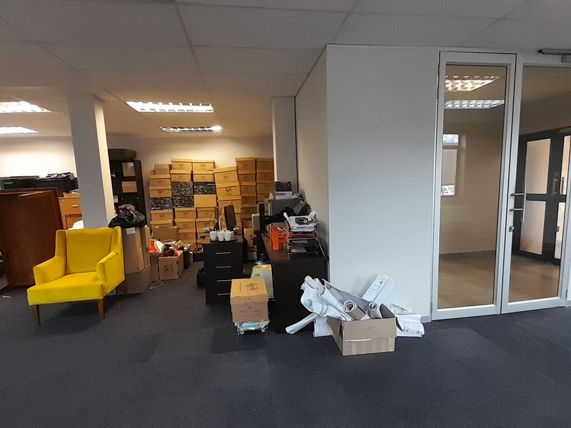 Compact Ground Floor Office within Heart of Pretoria East - Photo 10