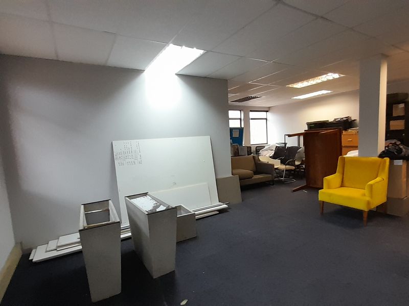 Compact Ground Floor Office within Heart of Pretoria East - Photo 5