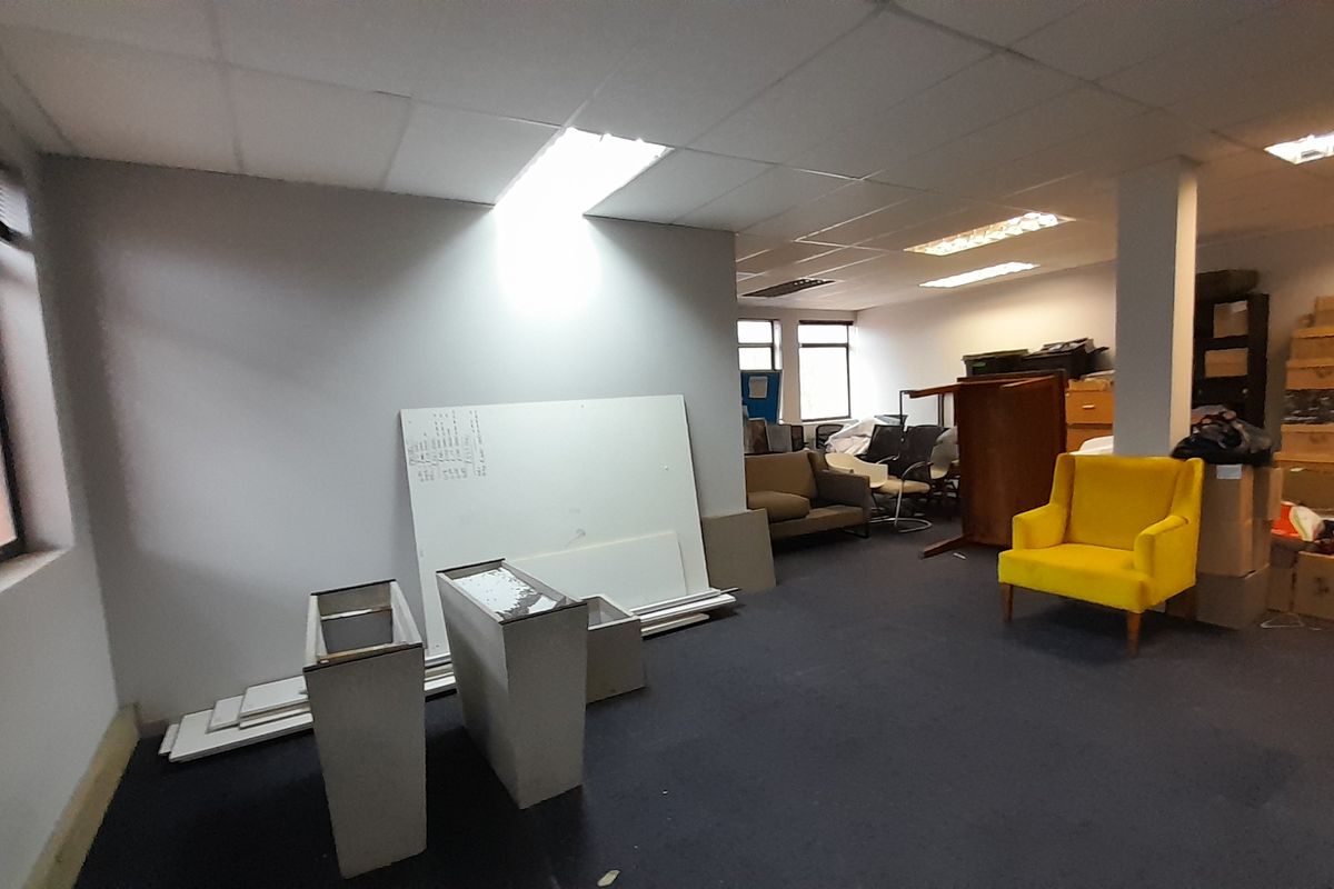 Compact Ground Floor Office within Heart of Pretoria East - Photo 5