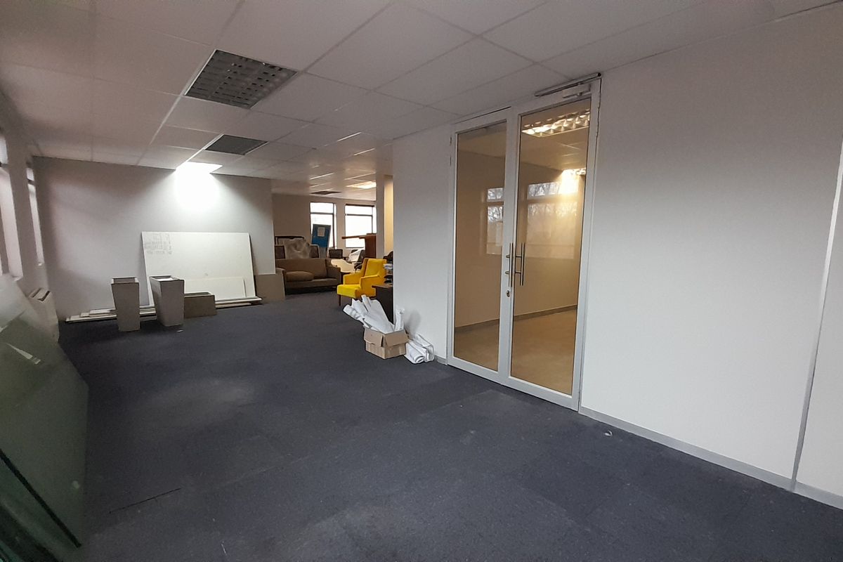 Compact Ground Floor Office within Heart of Pretoria East - Photo 3
