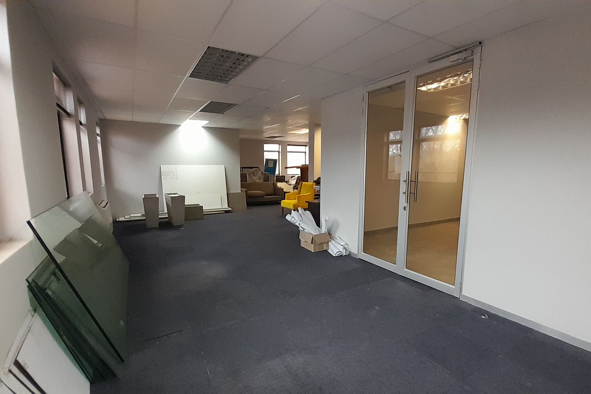 Compact Ground Floor Office within Heart of Pretoria East - Photo 2