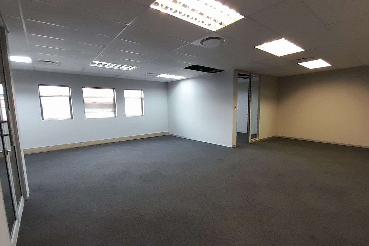 Compact First Floor Office with Included Parking in Boardwalk Office Park - Photo 2