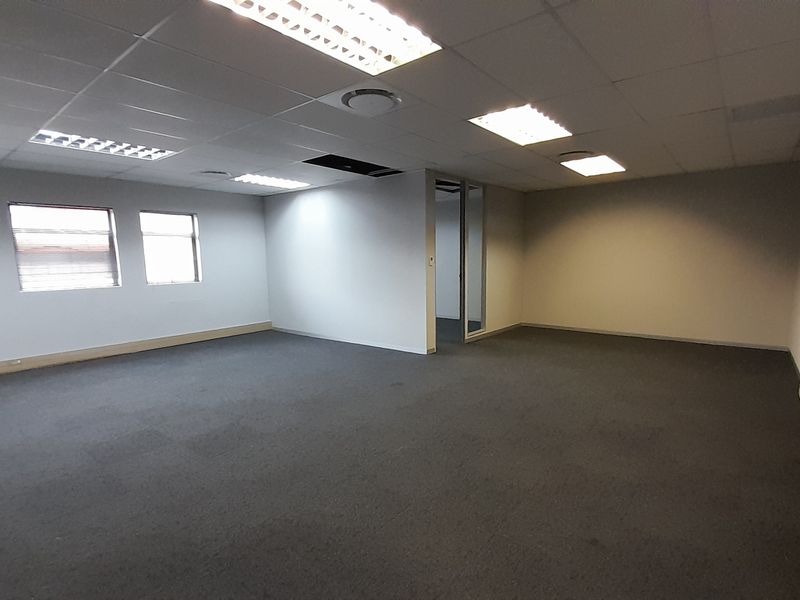 Compact First Floor Office with Included Parking in Boardwalk Office Park - Photo 4