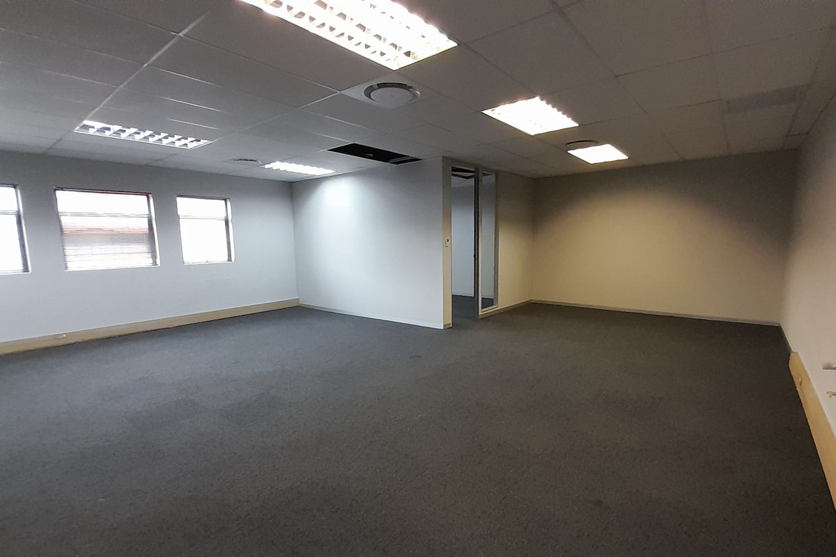 Compact First Floor Office with Included Parking in Boardwalk Office Park - Photo 4