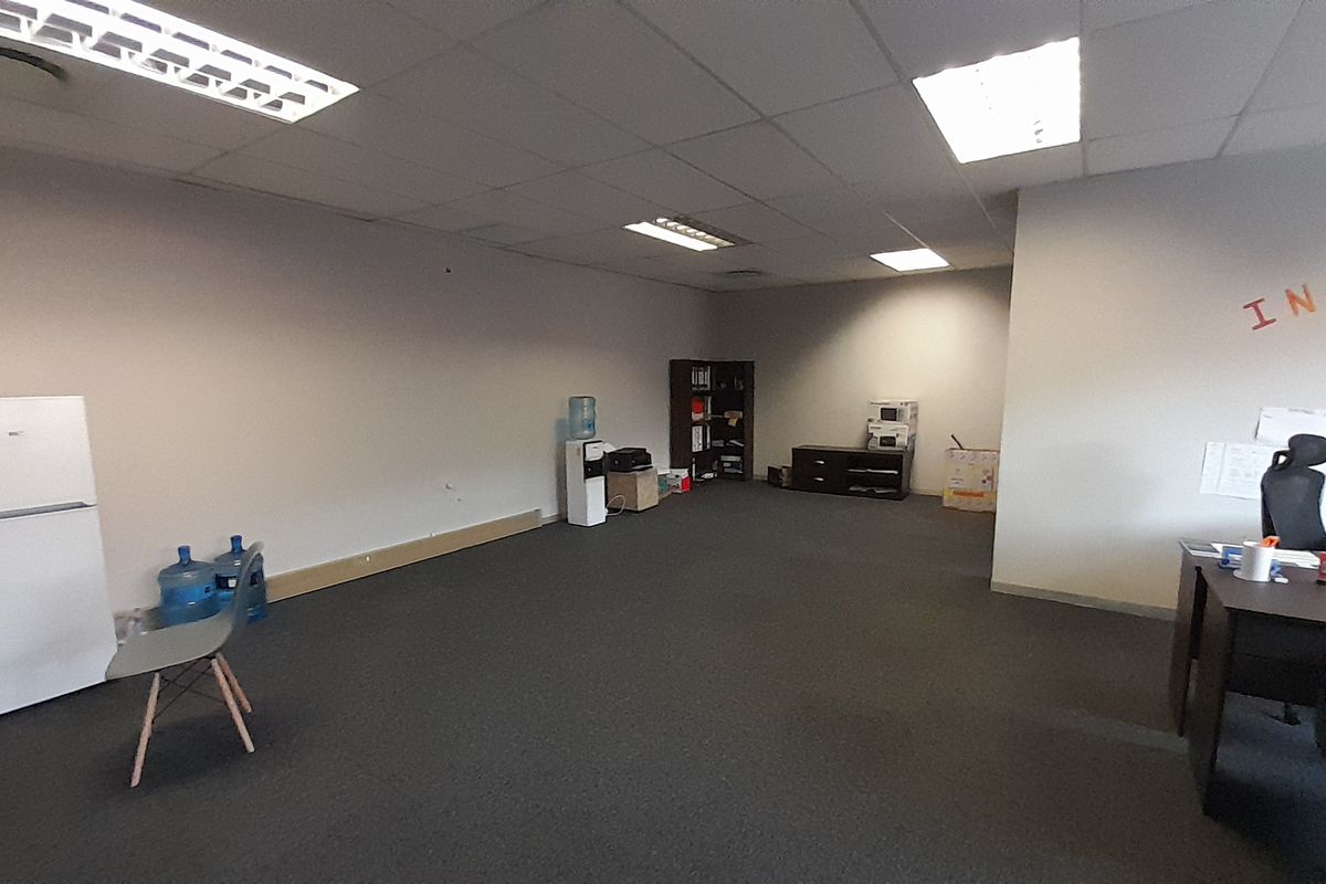 Professional Small Office with Private Office and Included Parking - Photo 3