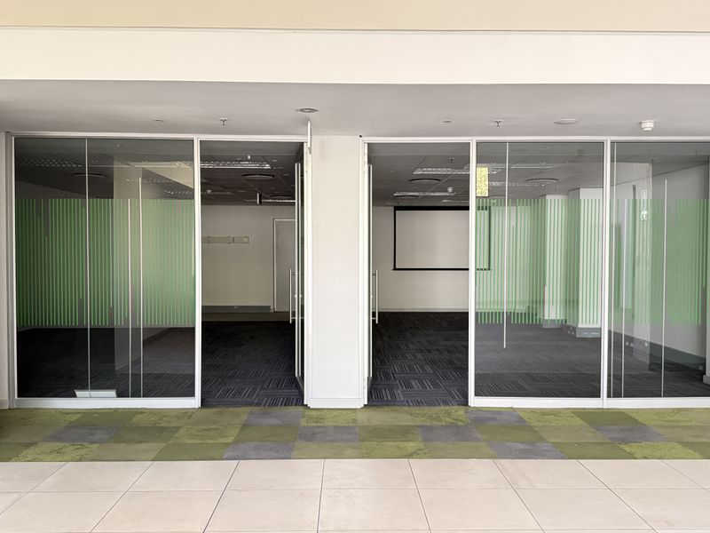 Secure a Strategic 11,747m2 Warehouse, Logistics Hub in the Heart of Midrand - Photo 6