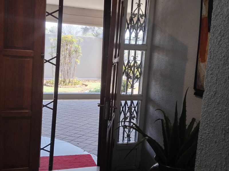 GUEST HOUSE FOR SALE - Photo 2