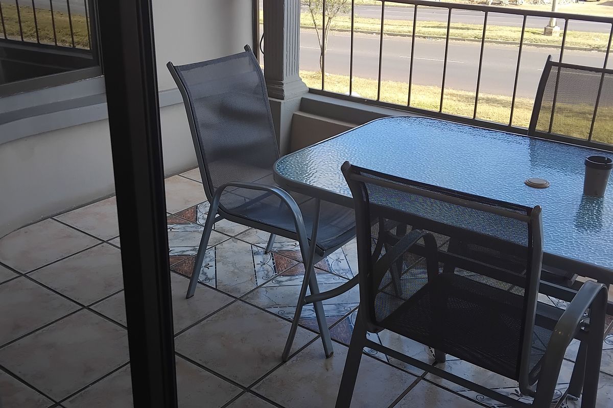 GUEST HOUSE FOR SALE - Photo 3