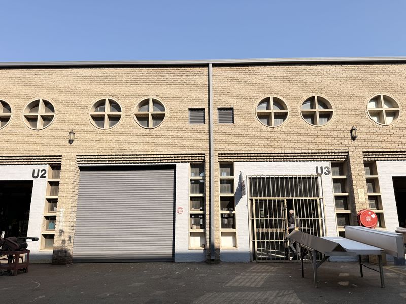 200m2 Warehouse in Secure Gallagher Corner Precinct - Photo 1