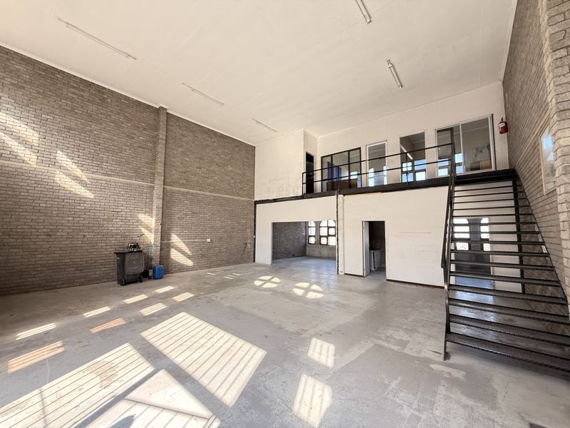 200m2 Warehouse in Secure Gallagher Corner Precinct - Photo 4