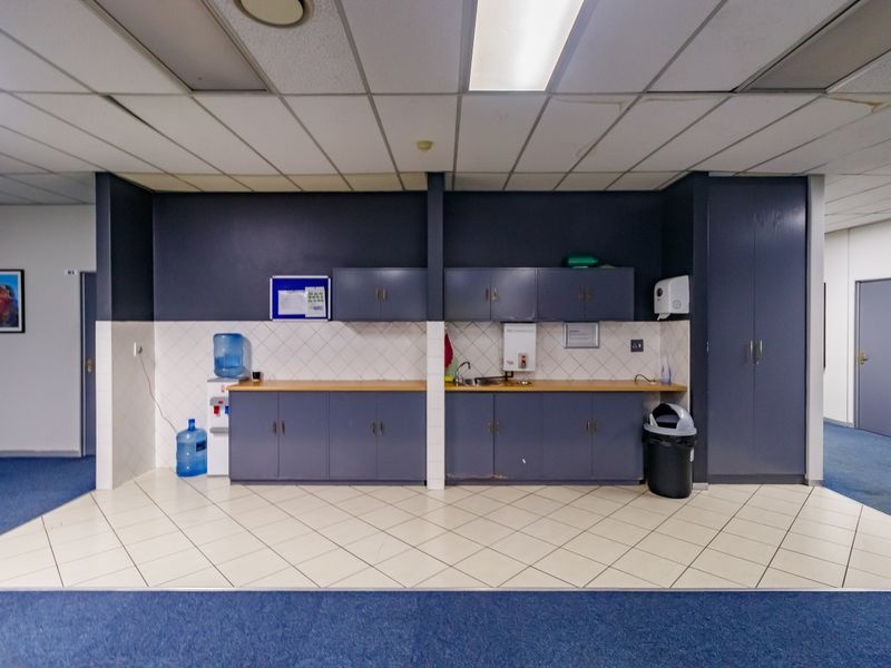 Exceptional freestanding commercial property! - Photo 4
