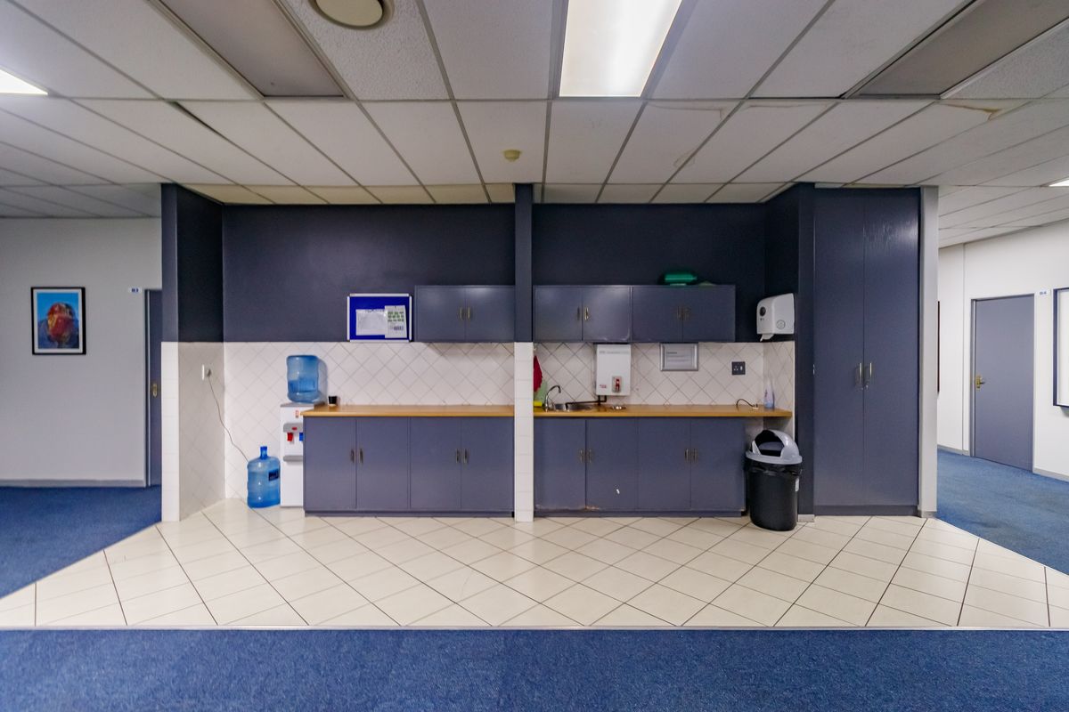Exceptional freestanding commercial property! - Photo 4