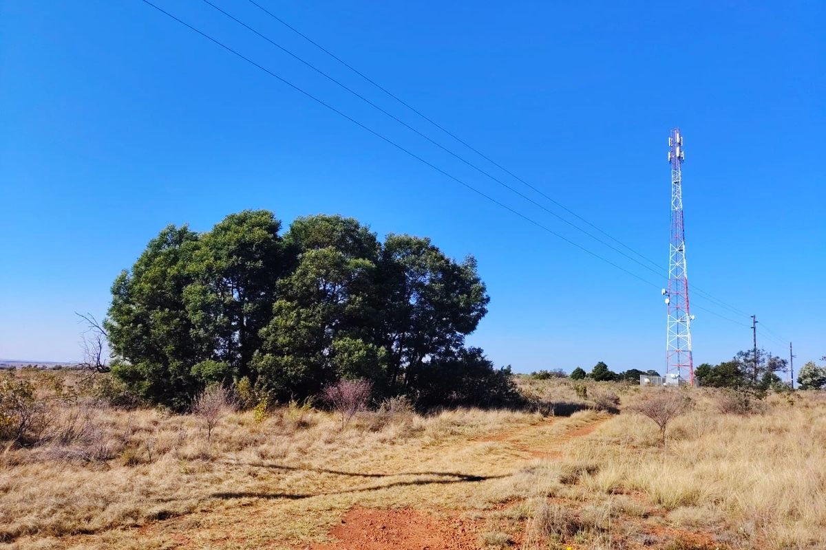 A Private Bushveld Retreat with Exceptional Views and Passive Income - Photo 2