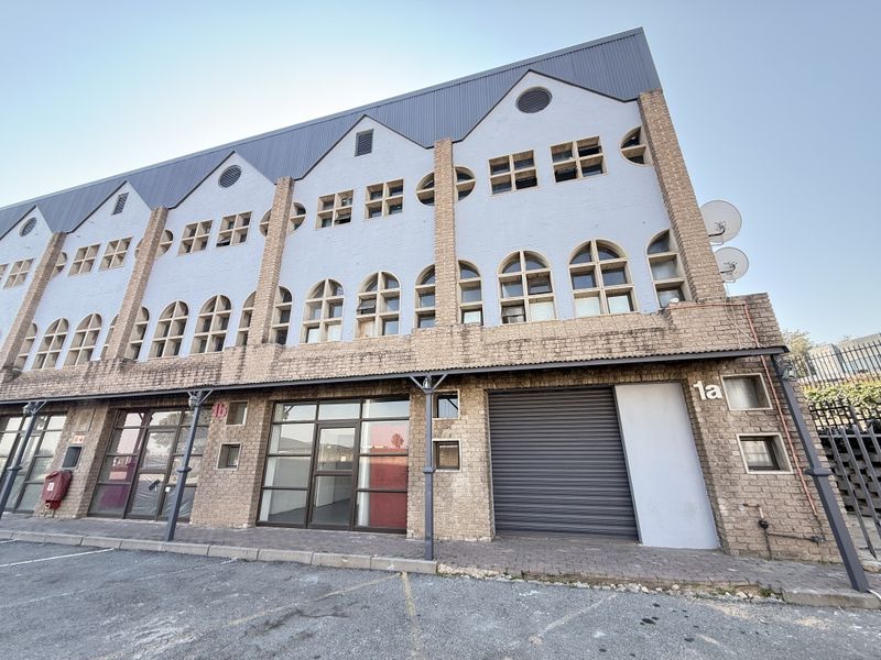 150m2 Warehouse with Private Yard and Three Roller Doors, Gallagher Corner, Midrand - Photo 3