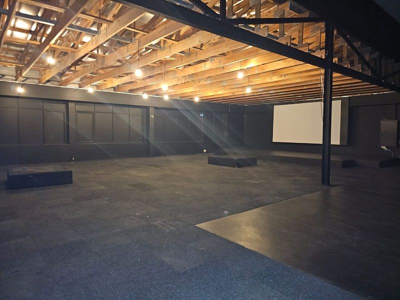 TO LET: Gym, Church, Dance Studio, Training Facility, Theatre or Church | 275 m2 | Waterkloof Corner - Photo 1