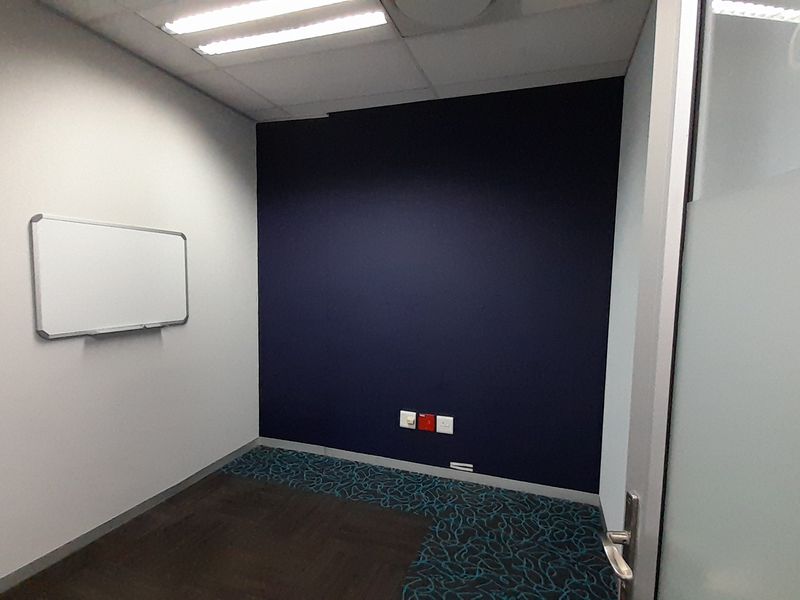Executive Office Suite with Private Office Layout in Menlyn - Photo 8