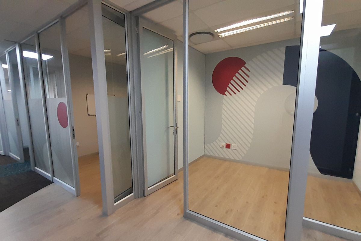 Executive Office Suite with Private Office Layout in Menlyn - Photo 3