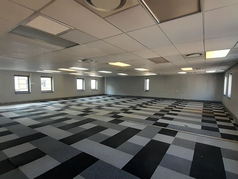 Flexible First Floor Office with Private Office in a Prime Menlyn Location - Photo 6