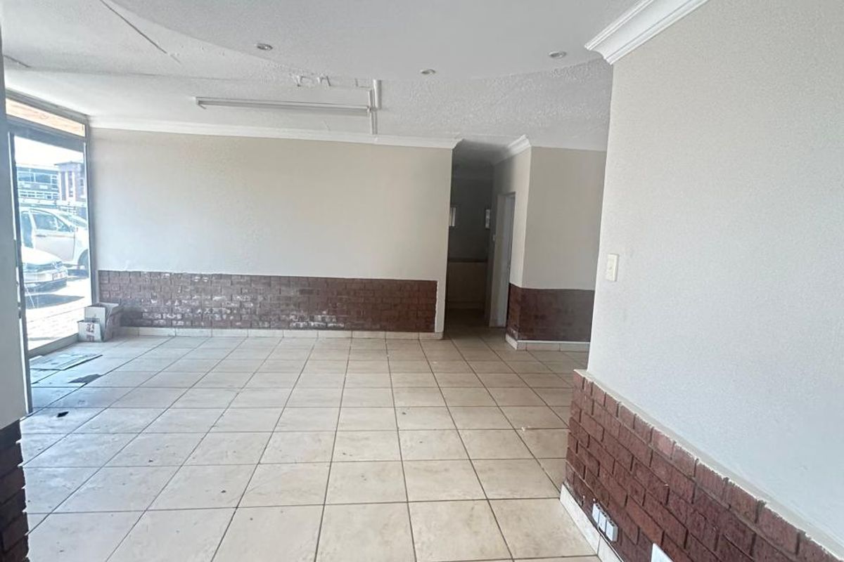 Prime office for sale - Photo 4