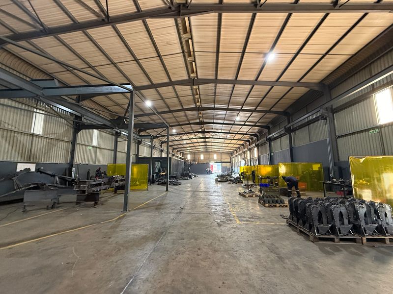 Limeroc high end warehouse - Photo 2