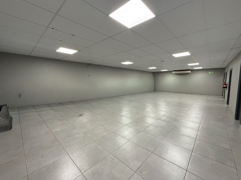 Limeroc high end warehouse - Photo 6