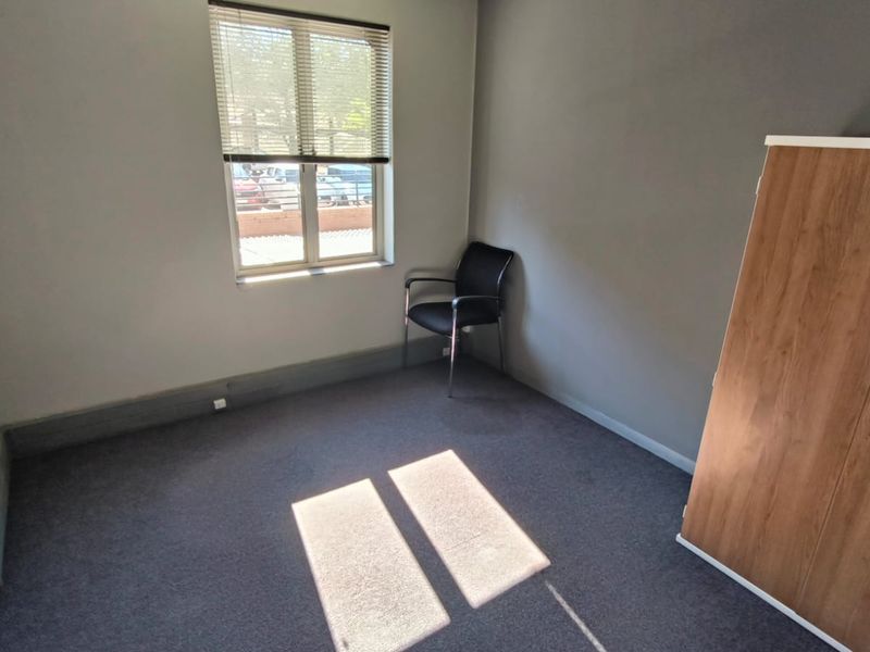 Elevate Your Business with a Premium 170m2 Office To Let in Route 21 Corporate Park, Irene - Photo 9