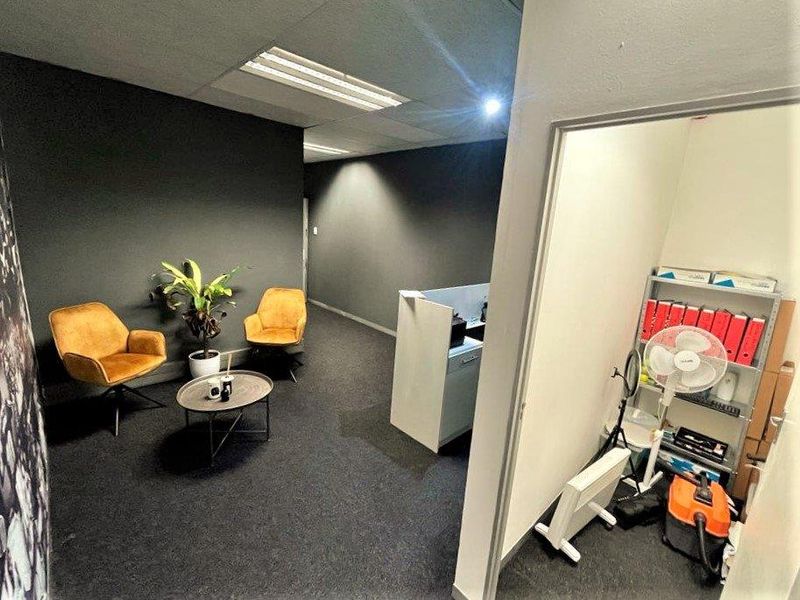 Commercial office to let in Auckland Park - Photo 8
