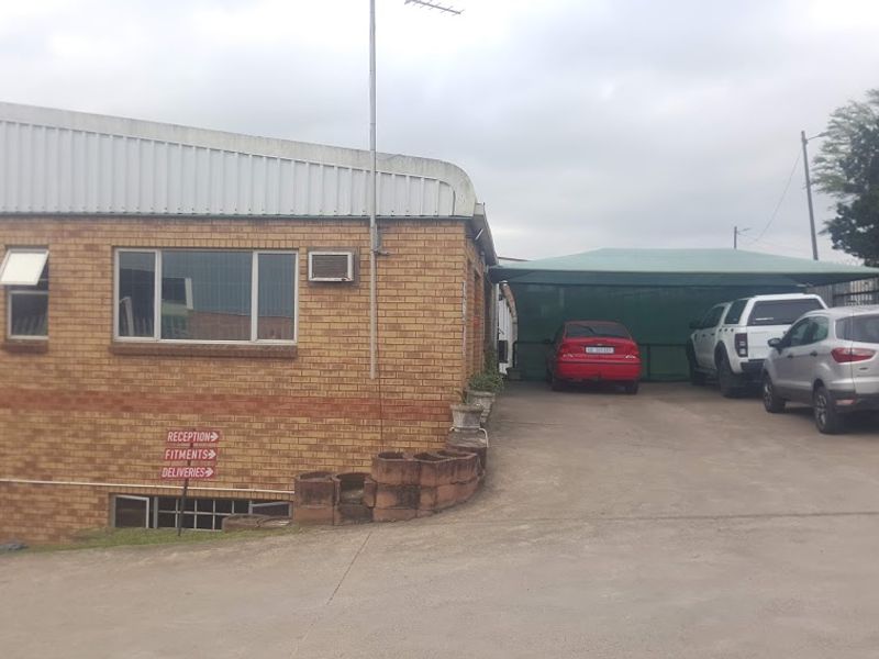 Spacious 2363m2 factory to let in Westmead, Pinetown—ideal for your business expansion needs! - Photo 9