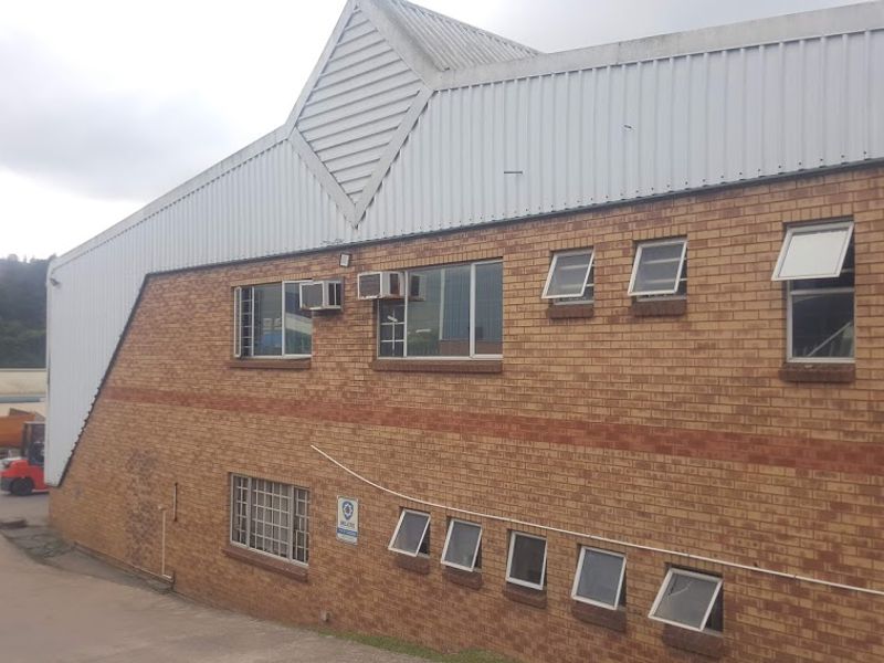 Spacious 2363m2 factory to let in Westmead, Pinetown—ideal for your business expansion needs! - Photo 8