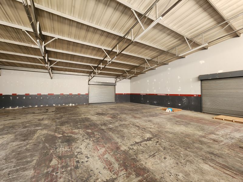 Versatile 280m2 Warehouse To Let in Koedoespoort Industrial Node - Photo 7