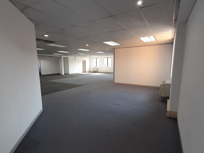Spacious Executive Office with 8 Private Offices in Menlyn - Photo 2