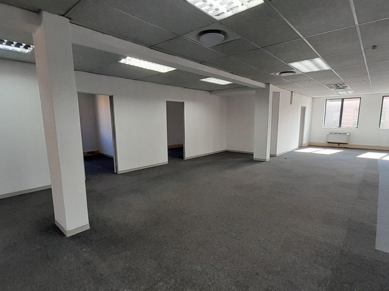 Spacious Executive Office with 8 Private Offices in Menlyn - Photo 7