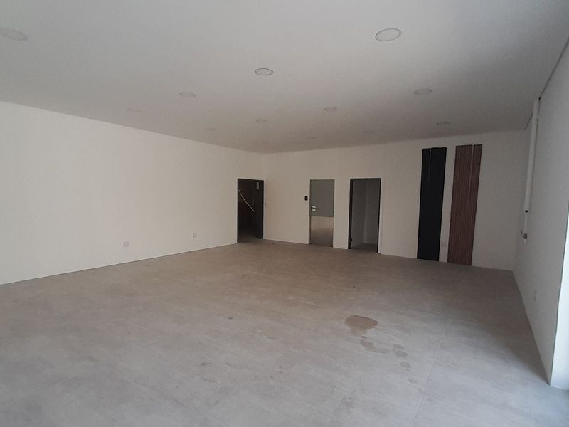 Prime Lifestyle Space with Expansive Outdoor Potential in Waterkloof Ridge - Photo 4
