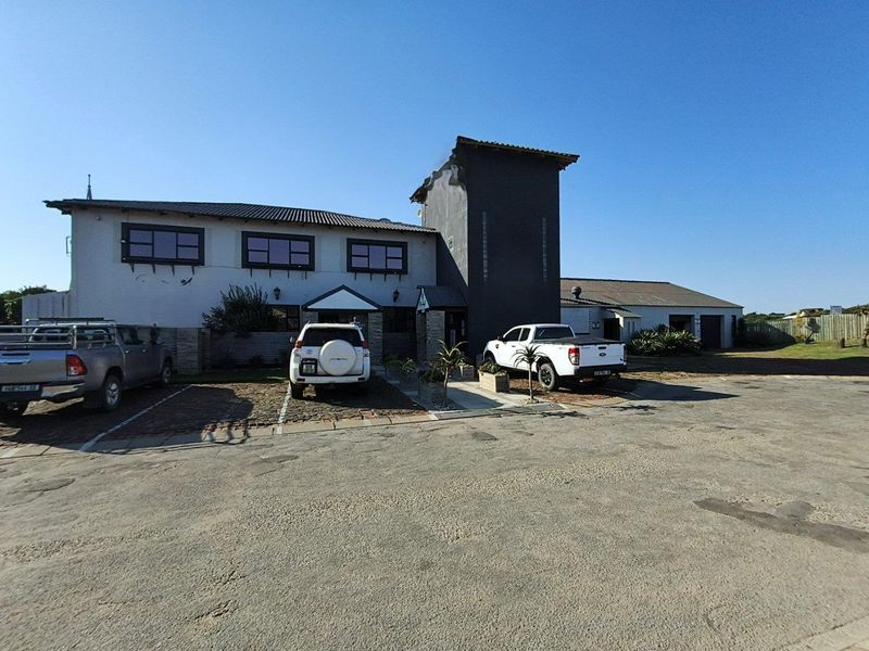 Prime Beachfront Business Premises â Endless Potential in a High-Traffic Location - Photo 1