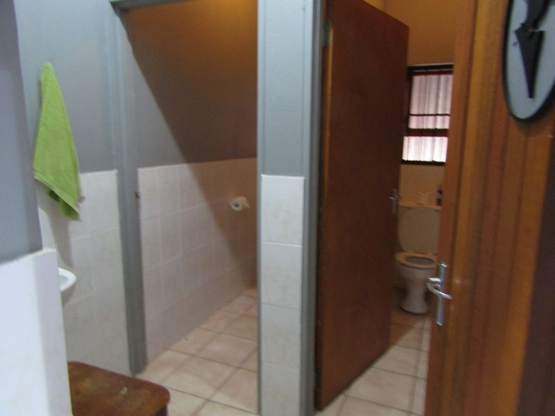 Prime Commercial Property - Photo 8