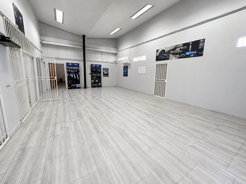 Warehouse For Sale In Germiston - Photo 4