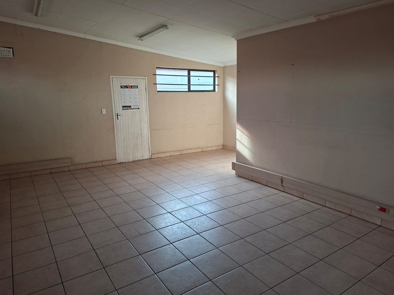 Prime Building To Let in Riverside Industrial - Photo 10