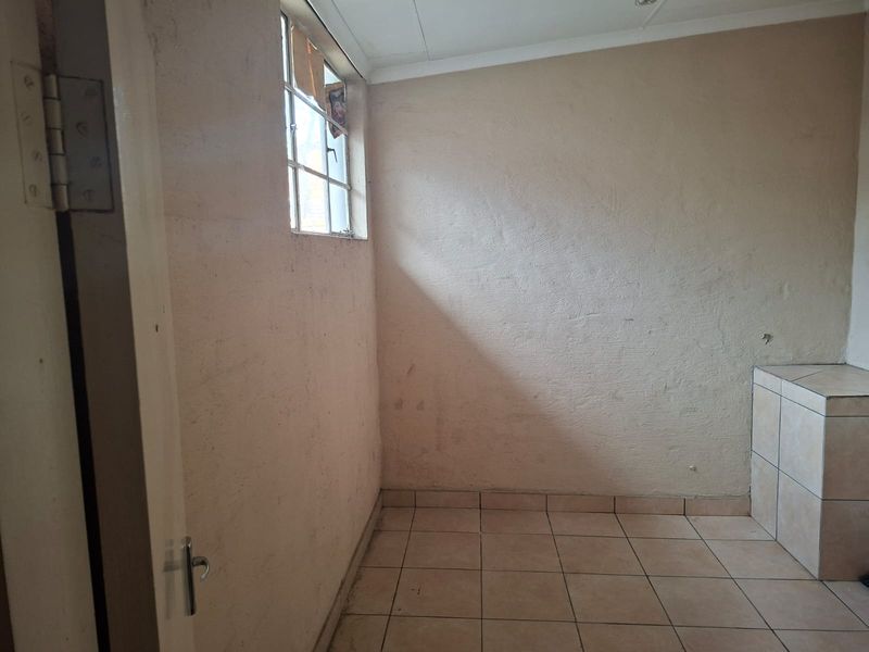 Prime Building To Let in Riverside Industrial - Photo 8