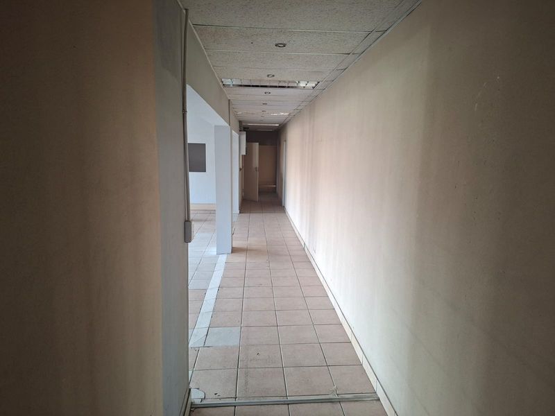 Prime Building To Let in Riverside Industrial - Photo 5