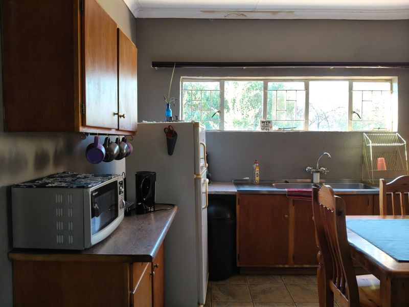 Cosy Country Living on a Smallholding - Photo 7
