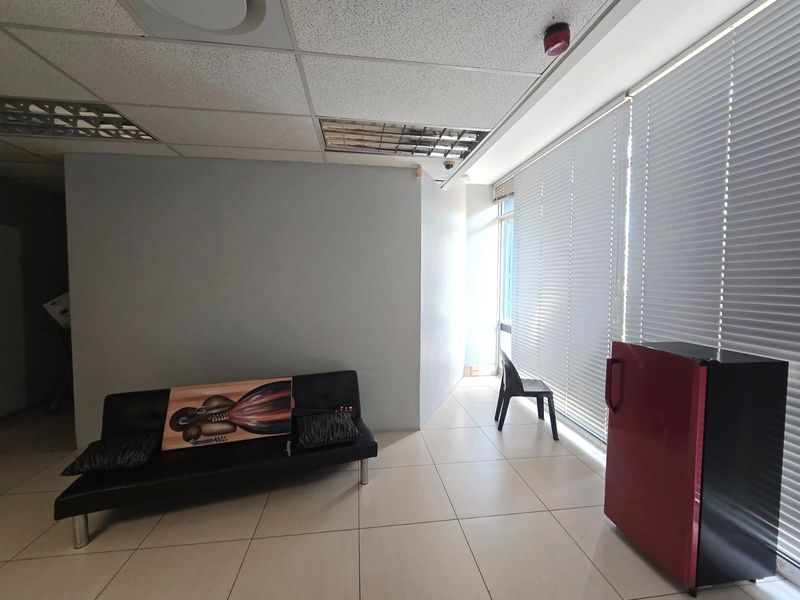 Prime commercial office space in Umhlanga - Photo 8