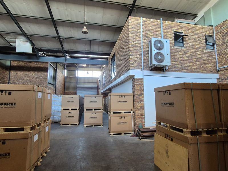 Modern 538m2 Warehouse To Let in Secure N4 Industrial Park - Photo 9