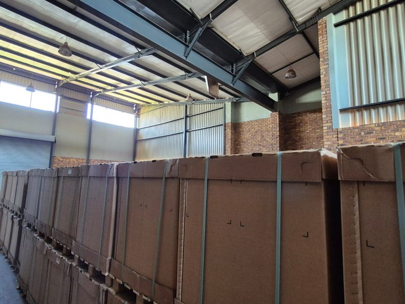 Modern 538m2 Warehouse To Let in Secure N4 Industrial Park - Photo 6