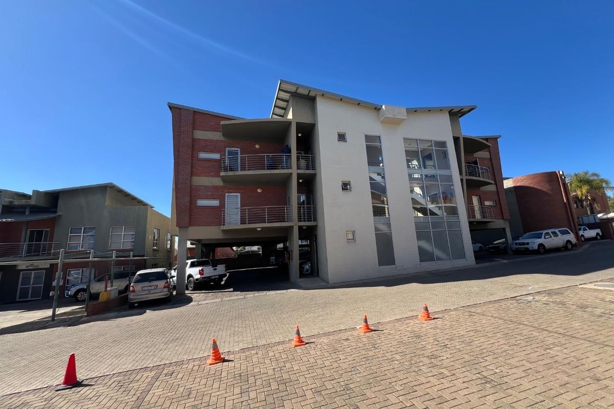 Commercial Office in Bendor - Photo 5