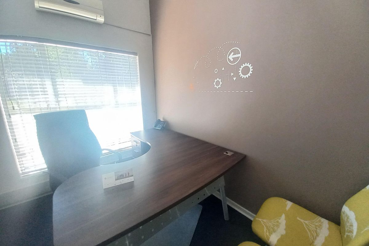 Commercial property for sale in Vanderbijlpark with existing tenants. - Photo 4