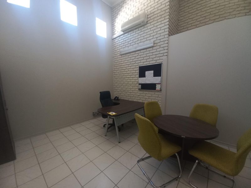 Commercial property for sale in Vanderbijlpark with existing tenants. - Photo 3